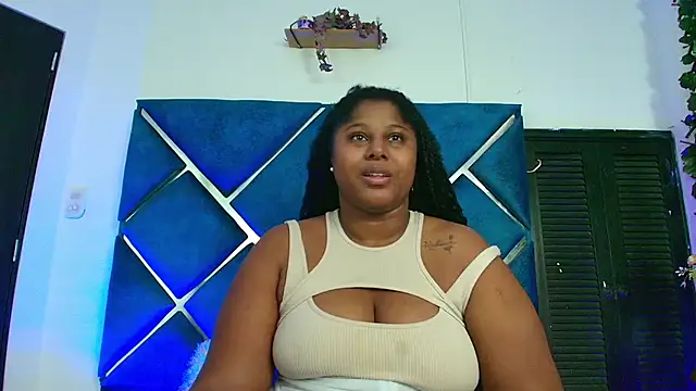 AlexaRousse4u online show from May 15, 2026, 10:52 pm