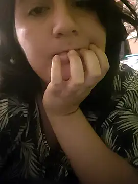 Mi-qi online show from February 11, 2026, 2:33 am