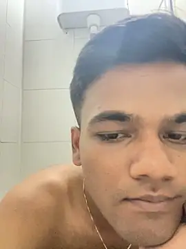 Snapshot of Dazzling_dude chatting on March 6, 2026, 7:20 pm Dazzling dude online show from March 6, 2026, 7:20 pm