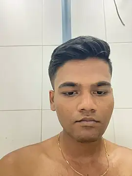 Snapshot of Dazzling_dude chatting on March 4, 2026, 6:15 pm Dazzling dude online show from March 4, 2026, 6:15 pm