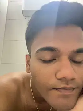 Snapshot of Dazzling_dude chatting on March 21, 2026, 8:13 pm Dazzling dude online show from March 21, 2026, 8:13 pm