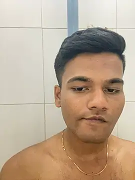 Snapshot of Dazzling_dude chatting on March 26, 2026, 9:02 pm Dazzling dude online show from March 26, 2026, 9:02 pm