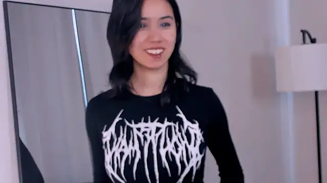 EmelinaGnas online show from April 1, 2026, 8:15 am