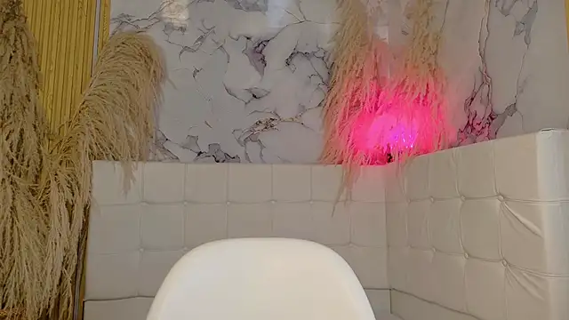 Snapshot of Everlyn_sexx chatting on March 15, 2026, 2:35 pm Everlyn sexx online show from March 15, 2026, 2:35 pm