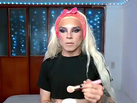 DanniHotBoy02 online show from February 26, 2026, 8:31 pm