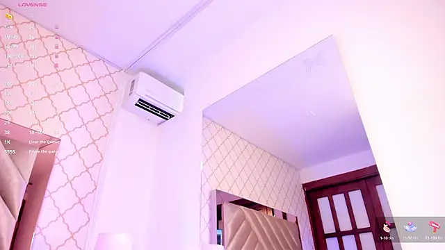 SamanthaGrace1 online show from March 12, 2026, 9:52 pm