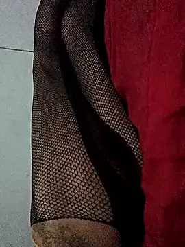 saraborges online show from June 5, 2026, 1:54 am