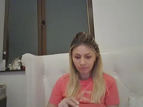 pamela051087 online show from February 9, 2026, 8:51 pm