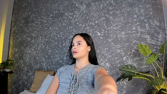 Snapshot of emma__summers chatting on March 19, 2026, 7:14 pm emma summers online show from March 19, 2026, 7:14 pm