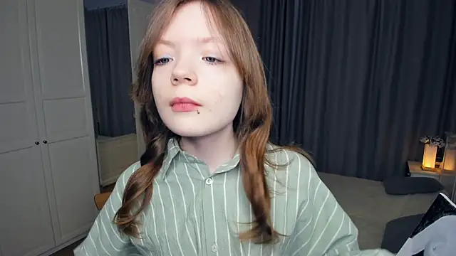 LavenderMitten online show from February 27, 2026, 5:07 am