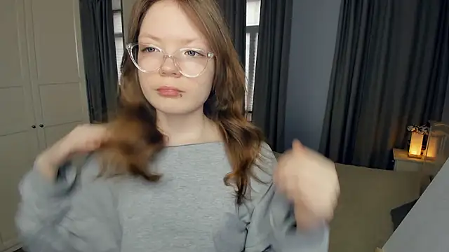 LavenderMitten online show from March 8, 2026, 5:33 am