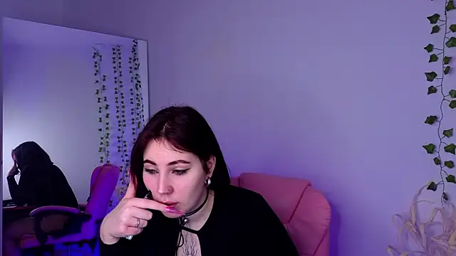 Snapshot of Kittycat_meooow chatting on March 24, 2026, 9:15 pm Kittycat meooow online show from March 24, 2026, 9:15 pm