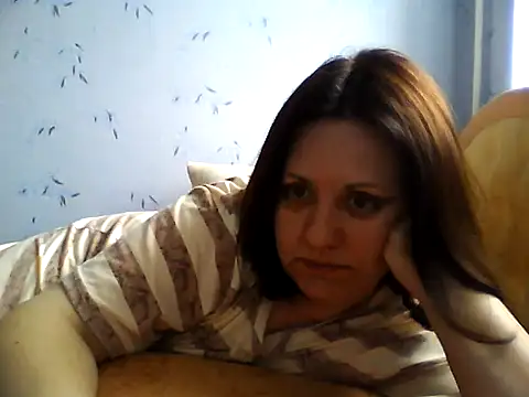 Snapshot of LockyCharm111 chatting on May 10, 2026, 6:06 am LockyCharm111 online show from May 10, 2026, 6:06 am