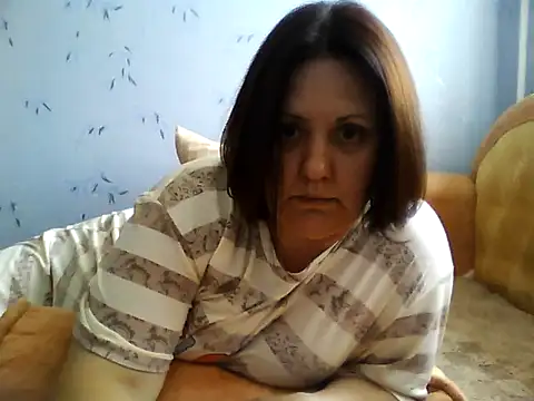 Snapshot of LockyCharm111 chatting on July 20, 2026, 10:00 am LockyCharm111 online show from July 20, 2026, 10:00 am