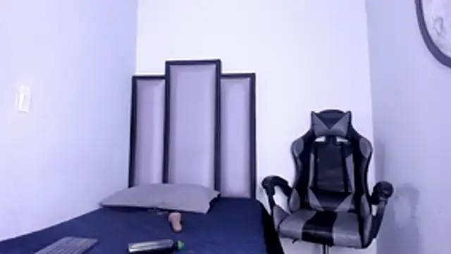 dulce 34 online show from March 14, 2026, 8:37 pm