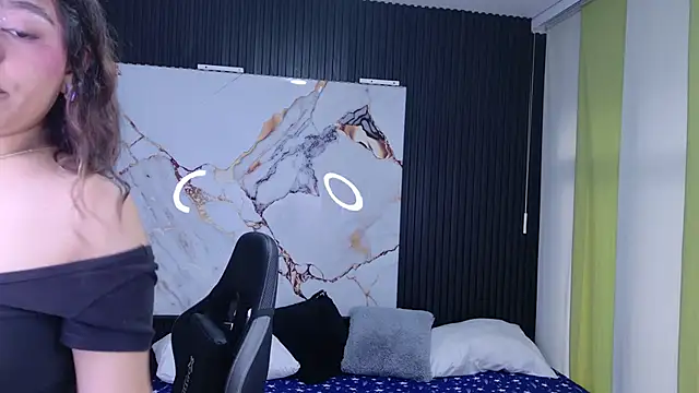 Sophie19   online show from March 17, 2026, 11:46 am