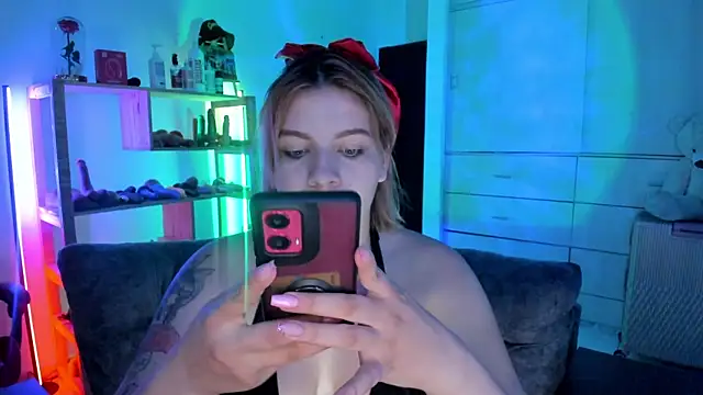 Snapshot of alessia_dolce chatting on February 26, 2026, 9:04 pm alessia dolce online show from February 26, 2026, 9:04 pm