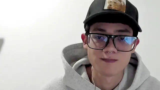 Snapshot of Santi_Princex chatting on March 11, 2026, 3:22 am Santi Princex online show from March 11, 2026, 3:22 am