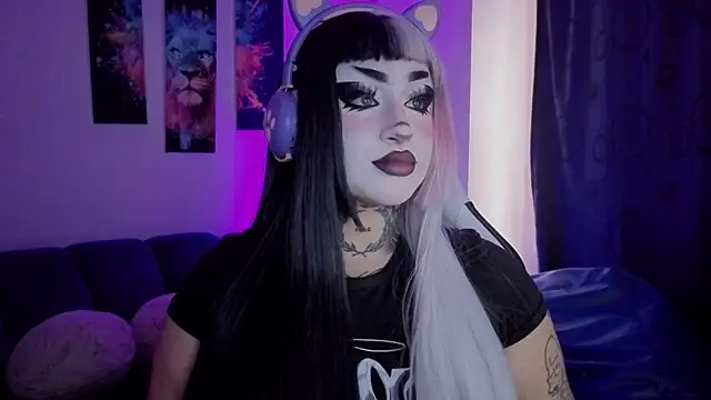 meowboo online show from May 12, 2026, 7:09 pm
