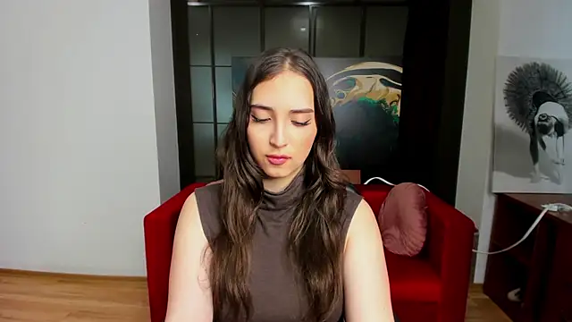 Effy Royse online show from May 12, 2026, 11:38 am