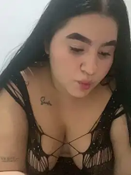 tatianalat online show from February 12, 2026, 2:22 am