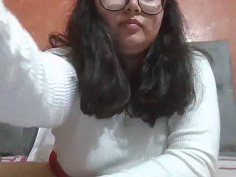 Snapshot of DearestKittyKat chatting on February 27, 2026, 6:35 am DearestKittyKat online show from February 27, 2026, 6:35 am