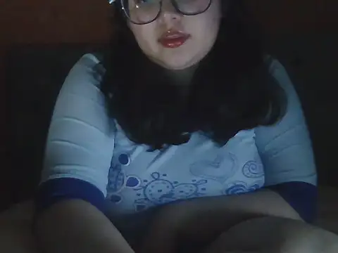 Snapshot of DearestKittyKat chatting on February 14, 2026, 8:14 am DearestKittyKat online show from February 14, 2026, 8:14 am