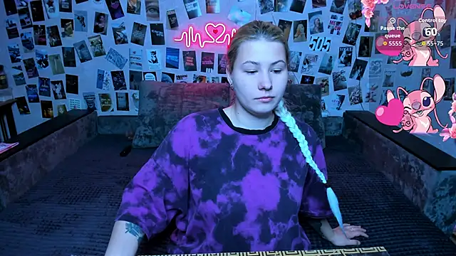 x Ulya1cutex online show from April 22, 2026, 4:47 pm
