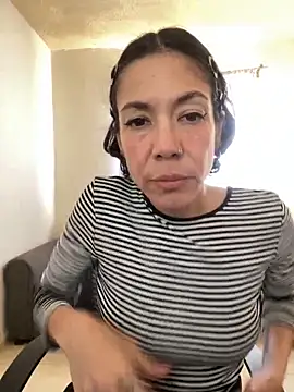 Snapshot of JeanneDuval8888 chatting on March 12, 2026, 12:16 am JeanneDuval8888 online show from March 12, 2026, 12:16 am