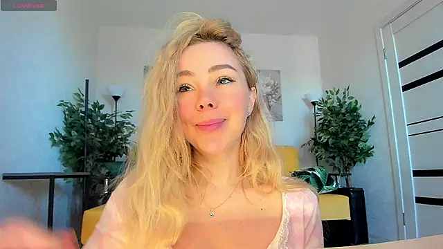 caty kiss online show from April 29, 2026, 3:32 am