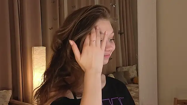 Snapshot of HolliBillig chatting on March 9, 2026, 7:28 pm HolliBillig online show from March 9, 2026, 7:28 pm