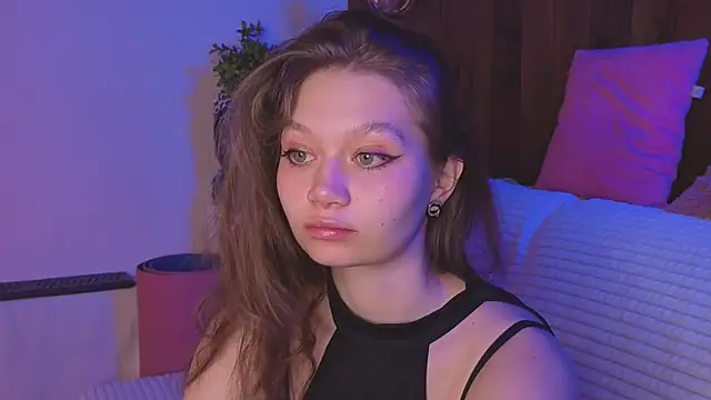 Snapshot of HolliBillig chatting on March 21, 2026, 7:07 pm HolliBillig online show from March 21, 2026, 7:07 pm