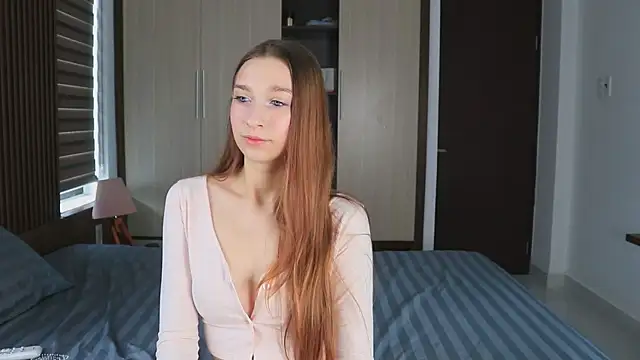 Snapshot of Your_Alisaa chatting on May 10, 2026, 2:26 am Your Alisaa online show from May 10, 2026, 2:26 am