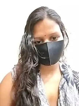 ankita077 online show from April 26, 2026, 11:57 pm