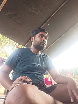 Snapshot of India-desi-mature-bo chatting on November 1, 2025, 9:58 am India-desi-mature-bo online show from November 1, 2025, 9:58 am