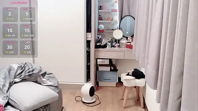 tw yaya520 online show from March 21, 2026, 2:13 am