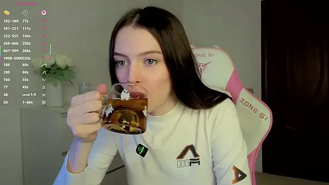 Snapshot of LizaRise chatting on February 13, 2026, 12:05 pm LizaRise online show from February 13, 2026, 12:05 pm