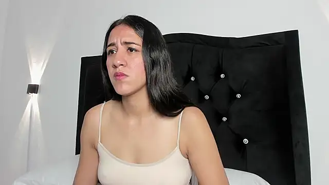 gisell antonella online show from February 12, 2026, 12:49 pm