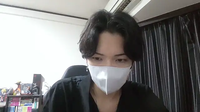 raitokun5555 online show from May 27, 2026, 1:29 pm