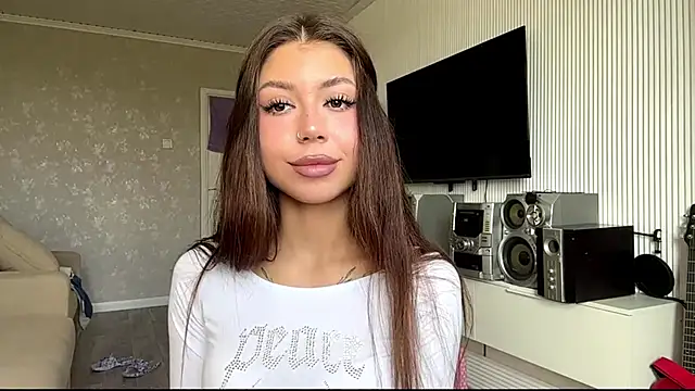 Snapshot of You_Club_Winx chatting on May 10, 2026, 7:45 am You Club Winx online show from May 10, 2026, 7:45 am