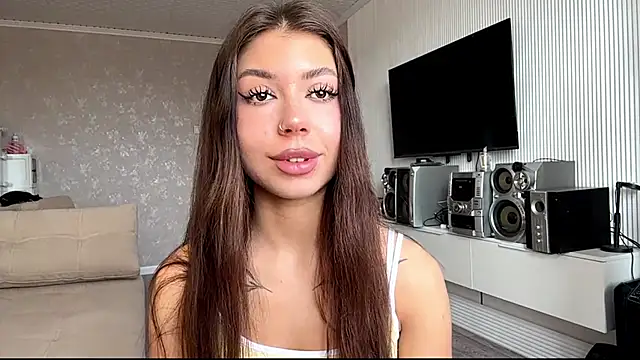 Snapshot of You_Club_Winx chatting on April 12, 2026, 7:22 am You Club Winx online show from April 12, 2026, 7:22 am