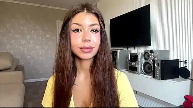 Snapshot of You_Club_Winx chatting on May 14, 2026, 7:27 am You Club Winx online show from May 14, 2026, 7:27 am