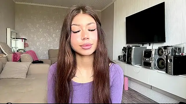 Snapshot of You_Club_Winx chatting on May 8, 2026, 7:23 am You Club Winx online show from May 8, 2026, 7:23 am