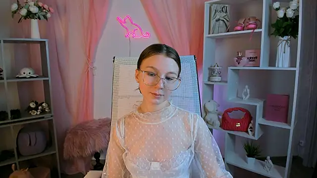 Snapshot of ElliFrankenweenie chatting on March 7, 2026, 6:20 am ElliFrankenweenie online show from March 7, 2026, 6:20 am