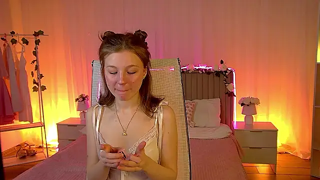 Snapshot of ElliFrankenweenie chatting on March 15, 2026, 7:04 am ElliFrankenweenie online show from March 15, 2026, 7:04 am