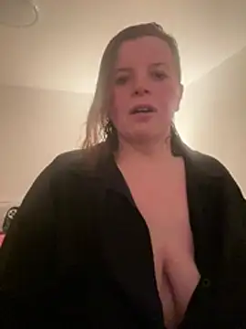 Laura-Loveyou online show from March 14, 2026, 5:08 pm