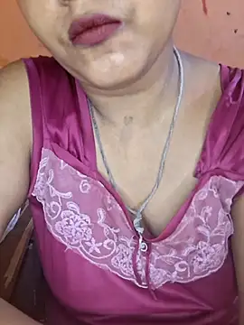 Snapshot of Nency_Love143 chatting on July 27, 2026, 6:59 pm Nency Love143 online show from July 27, 2026, 6:59 pm