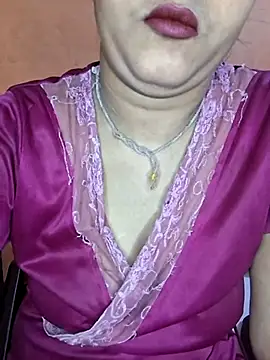 Snapshot of Nency_Love143 chatting on June 24, 2026, 6:17 pm Nency Love143 online show from June 24, 2026, 6:17 pm