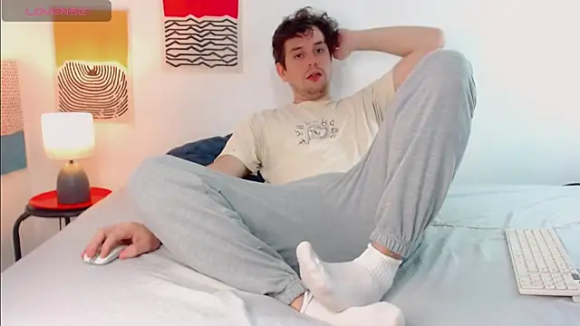 Snapshot of Luc_7 chatting on March 26, 2026, 9:02 pm Luc 7 online show from March 26, 2026, 9:02 pm