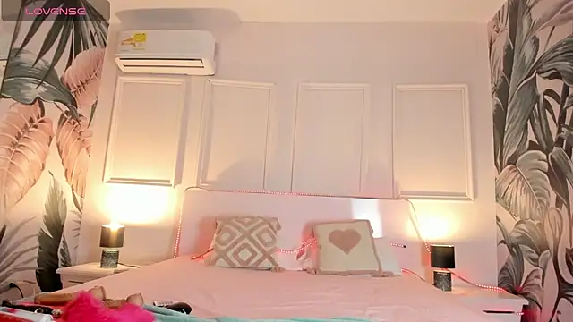 Snapshot of Hada_Magica chatting on March 23, 2026, 7:14 pm Hada Magica online show from March 23, 2026, 7:14 pm